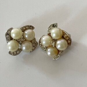 50 Vintage Pearl Cluster Clip-On Earrings - Cream Faux Pearls***